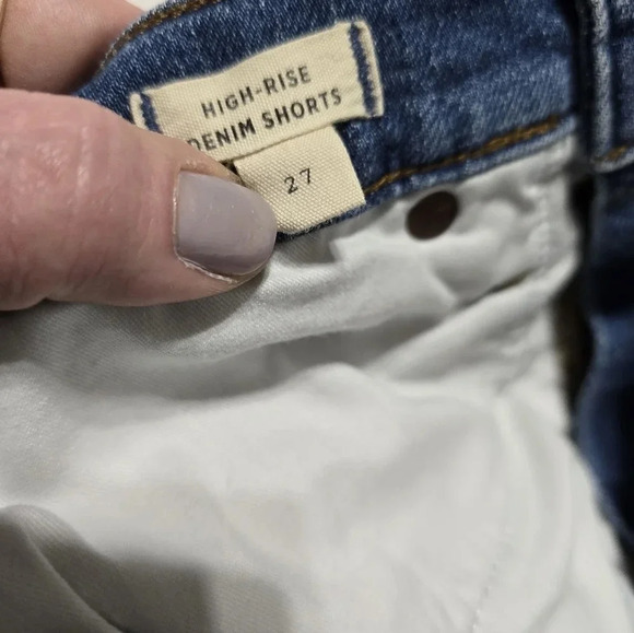 Madewell High Rise Denim Shorts, Raw Hem, Medium Blue Wash, Size 27, EUC! - Picture 8 of 10